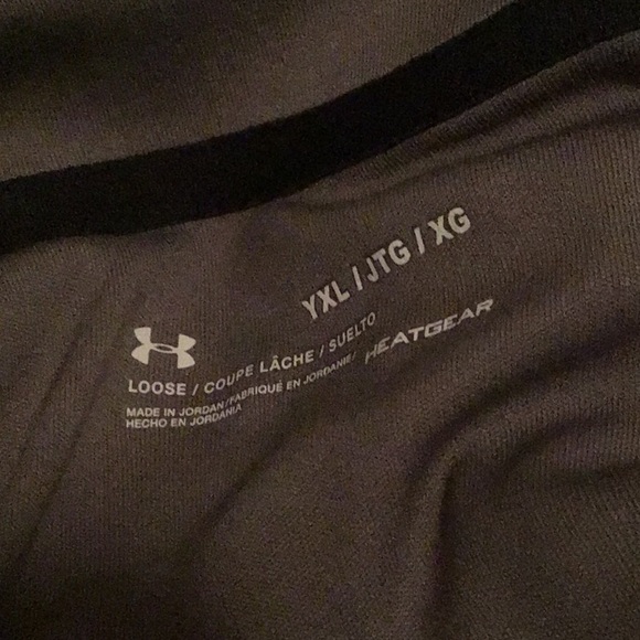 Under-armour top/vest - Picture 3 of 3